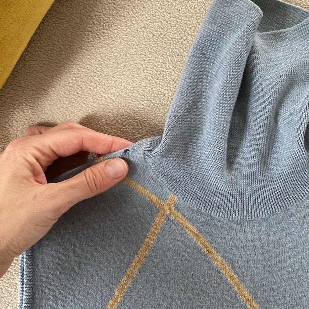 Valentino Roma Vest - Picture 13 of 14